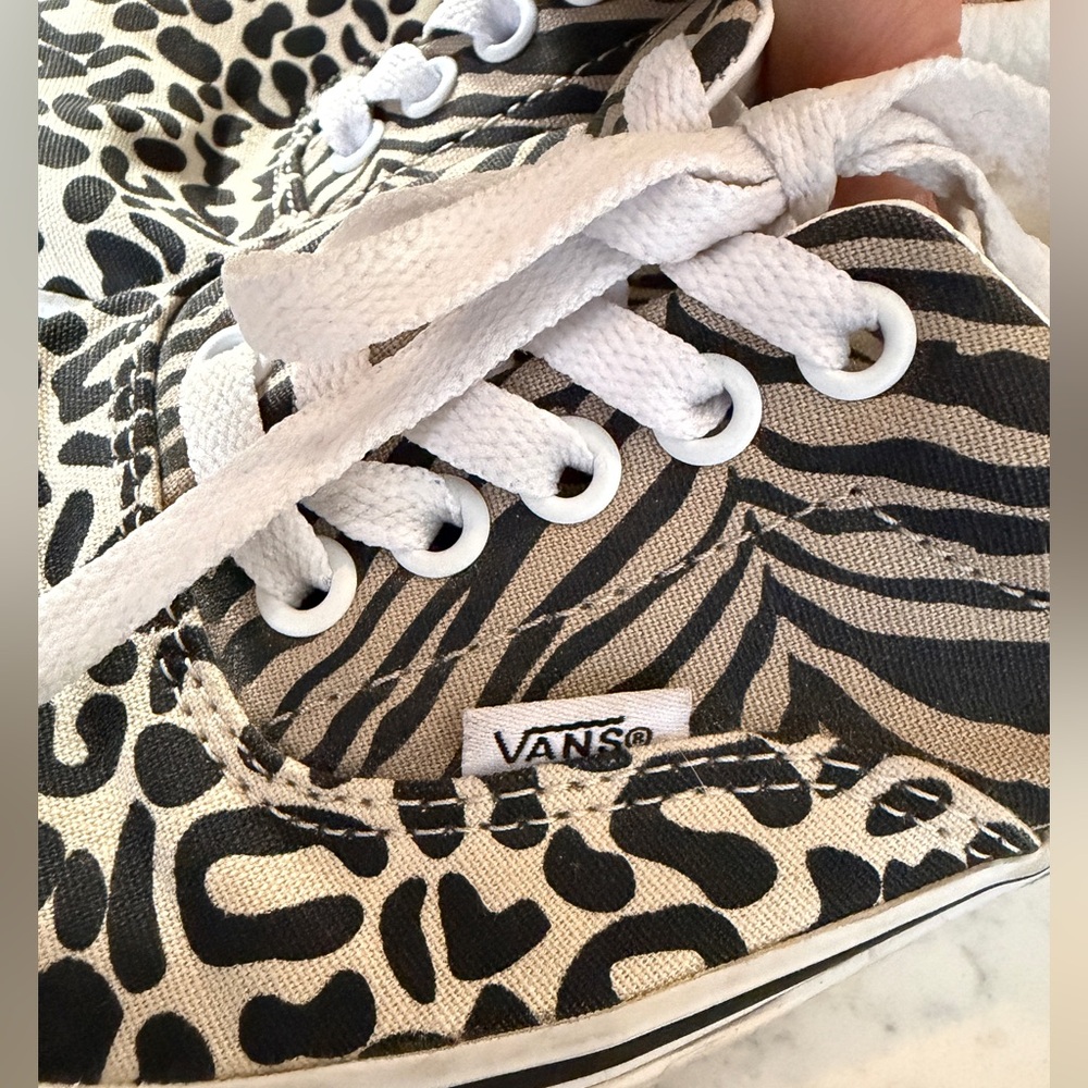 Vans Womens Era Safari Animal Print Sneakers Shoes Size 8 Zebra cheetah Jaguar - Picture 7 of 7